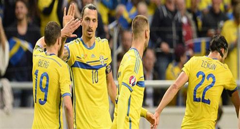 إبراهيموفيتش في قائمة منتخب السويد لمباراتي روسيا والنمسا بتصفيات يورو